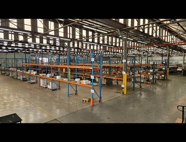7,772M² WAREHOUSE TO LET IN ISANDO